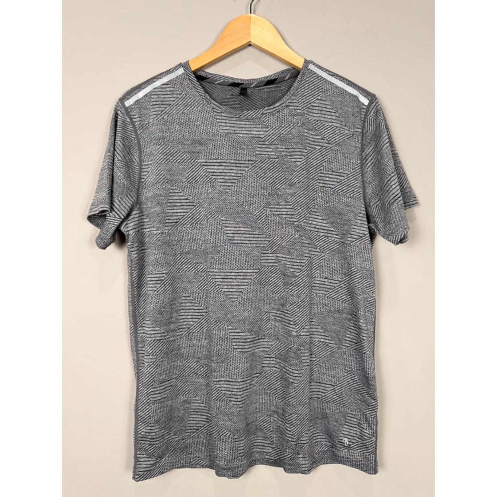 Mens Graphic T Shirt XL‎ Gray Geometric Athletic Performance Short Sleeve